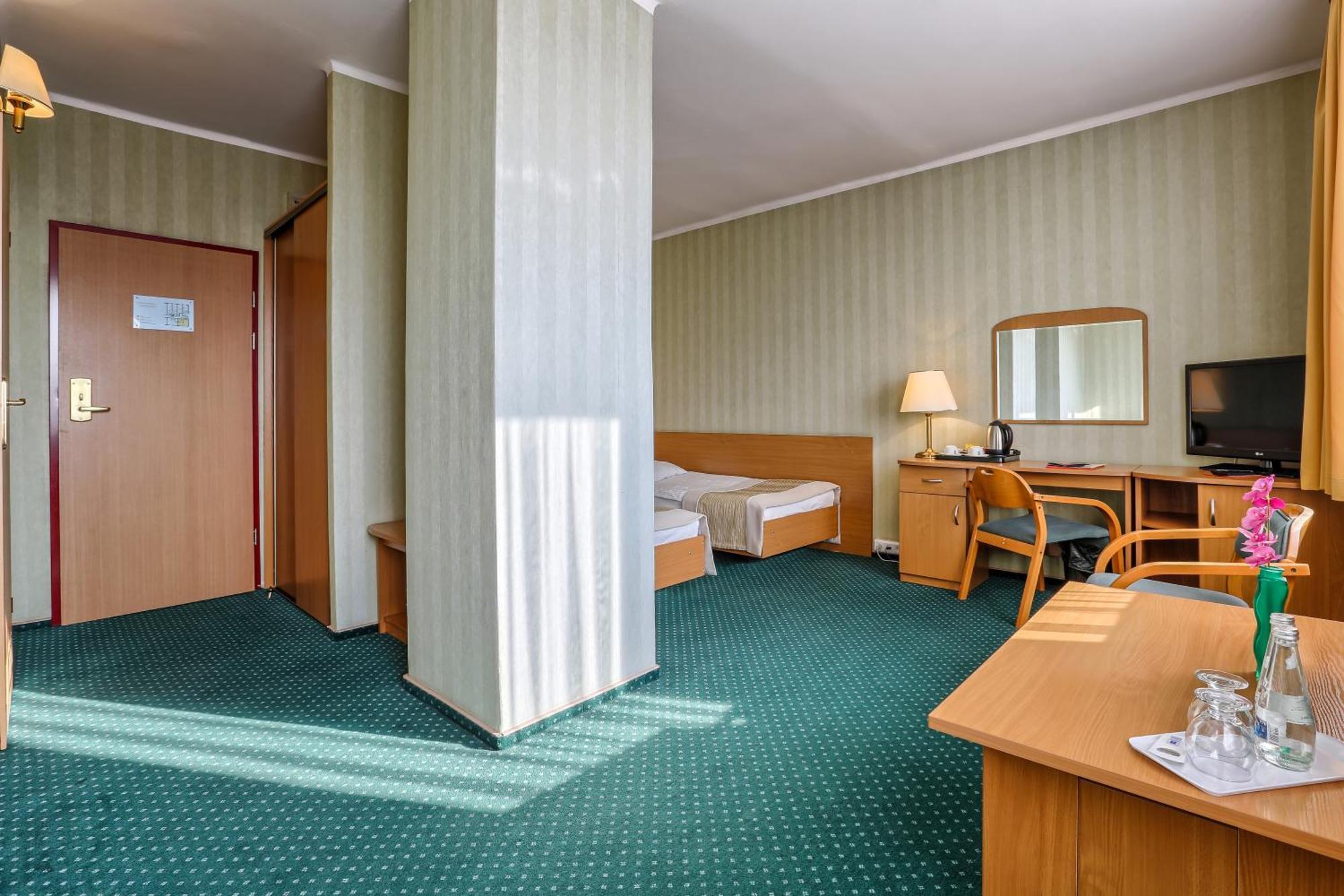 Hotel Festival オポーレ エクステリア 写真