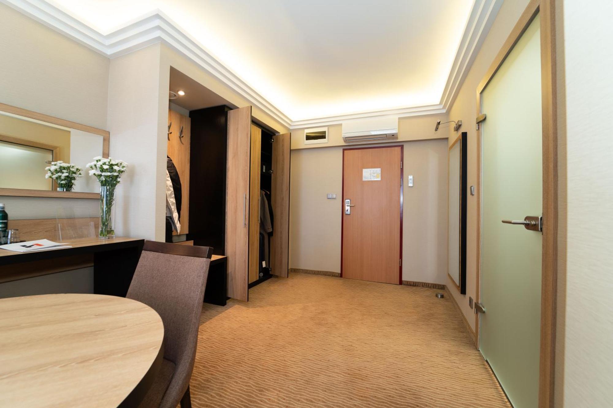 Hotel Festival オポーレ エクステリア 写真